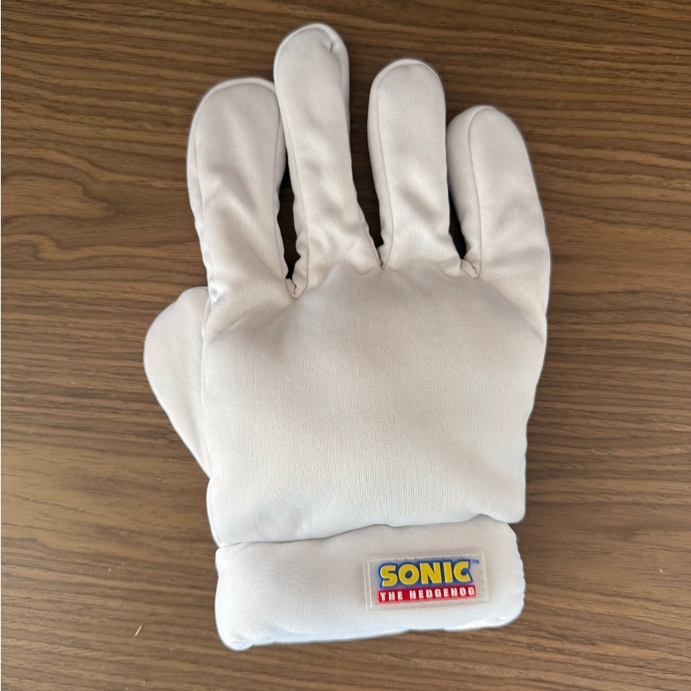Sonic the Hedgehog SINGLE Costume Glove ONE Only SEGA